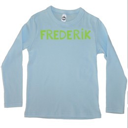 Langærmet lyseblå navnebluse 1