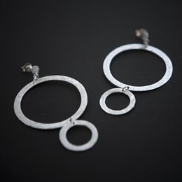 Two_circlestone_earings_1